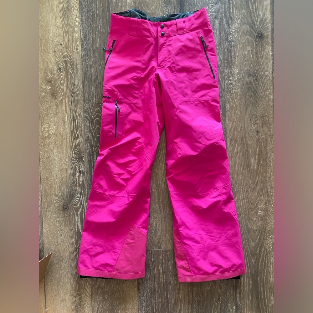 Patagonia Bright Fuchsia Ski Pants Snowboard Pants.